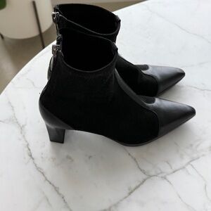 Elegant Black Ankle Boots